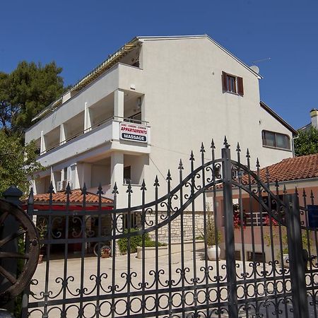 רוביני Apartments Villa Ban מראה חיצוני תמונה