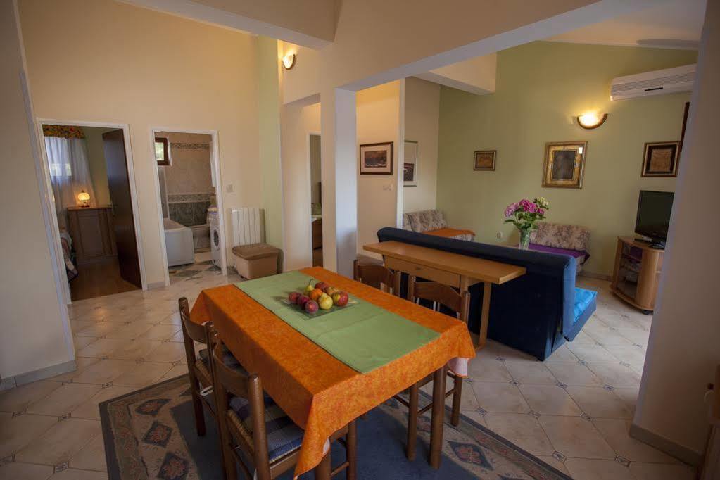 רוביני Apartments Villa Ban מראה חיצוני תמונה